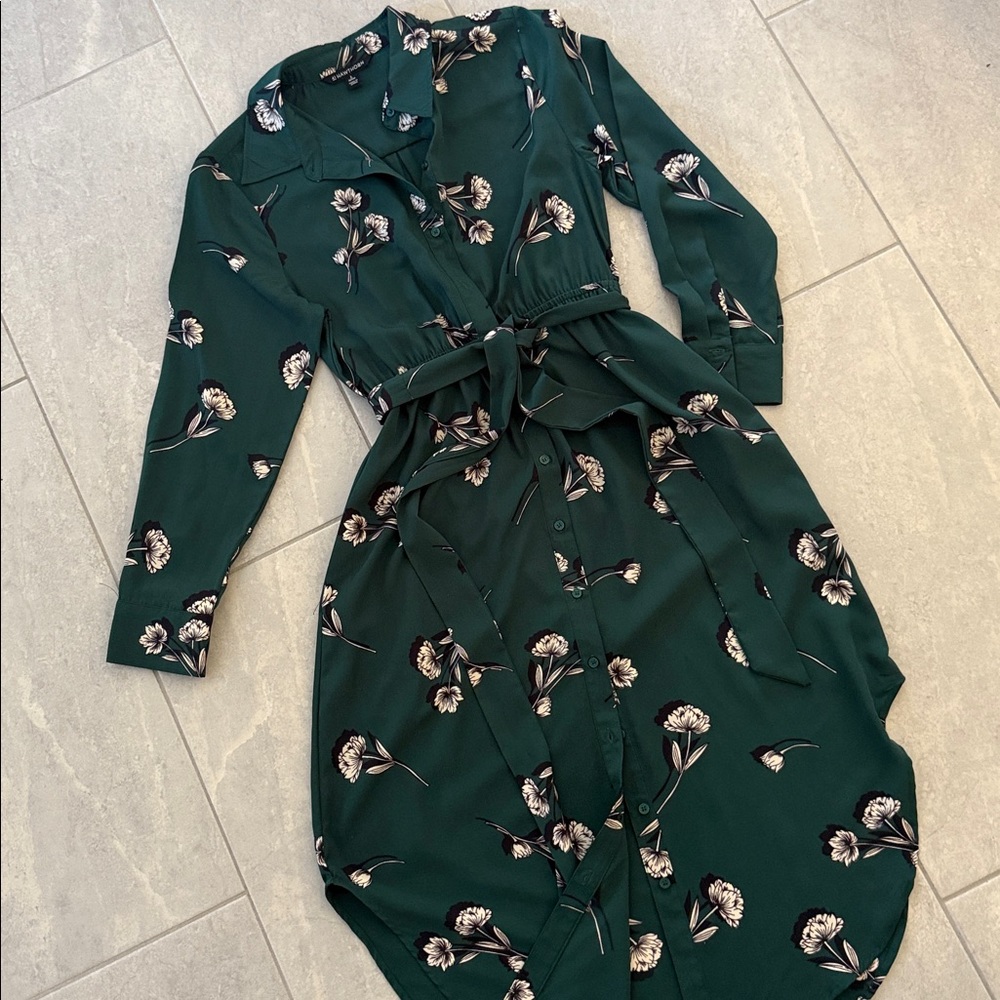 41 Hawthorn Floral Button-Up Dress SP